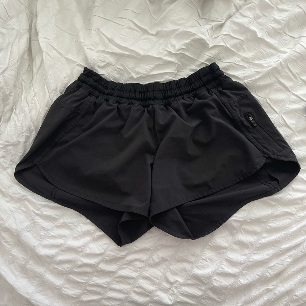 Lulu lemon black shorts with zipper pocket